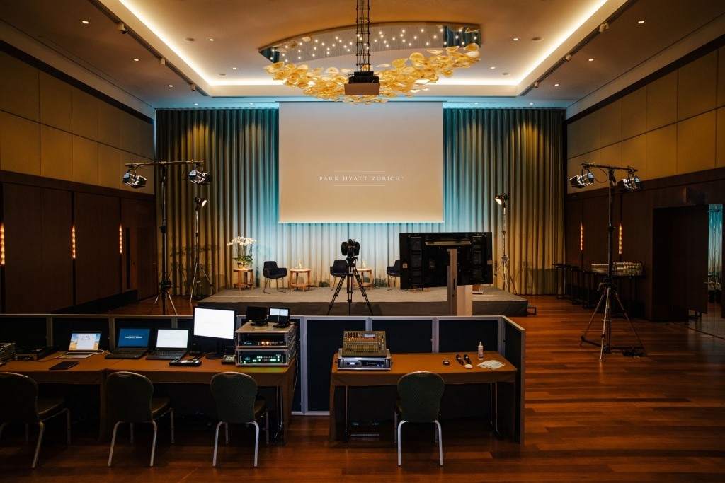 Ballroom-Video-Conference-Setup-Blue